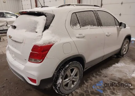 2018 Chevrolet Trax Lt z USA, uszkodzony, nr VIN 3GNCJLSB6JL325791